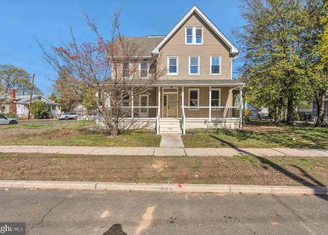 Property at 700 Pennsylvania Ave, Delanco, NJ 08075, 5 beds, 3.5 baths