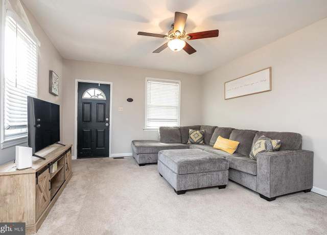Property at 433 Middlesex St, Gloucester City, NJ 08030, 3 beds, 1 bath