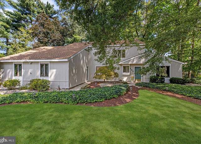 Property at 360 Carriage House Ln, Haddonfield, NJ 08033, 5 beds, 2.5 baths