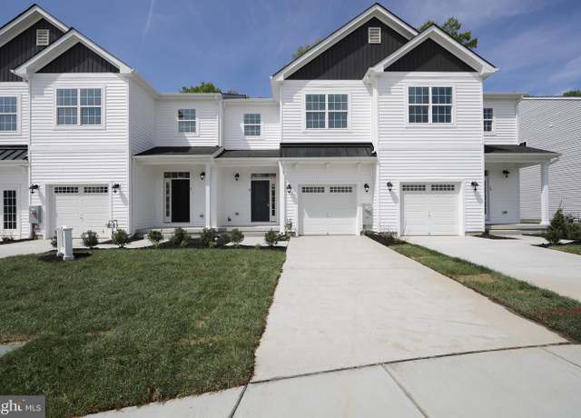 Property at 9 Birchwood Ln, Williamstown, NJ 08094, 3 beds, 2.5 baths