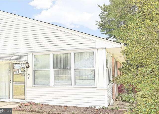 Property at 32 Crestwood Pkwy Unit C, Manchester Township, NJ 08759, 1 bed, 1 bath