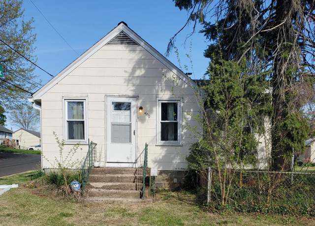Property at 4304 Chestnut Ave, Feasterville Trevose, PA 19053, 3 beds, 1 bath