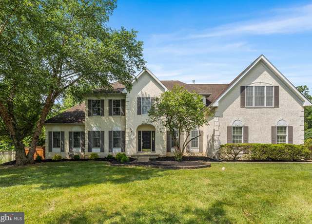 Property at 19 Saratoga Ct, Holland, PA 18966, 6 beds, 4.5 baths