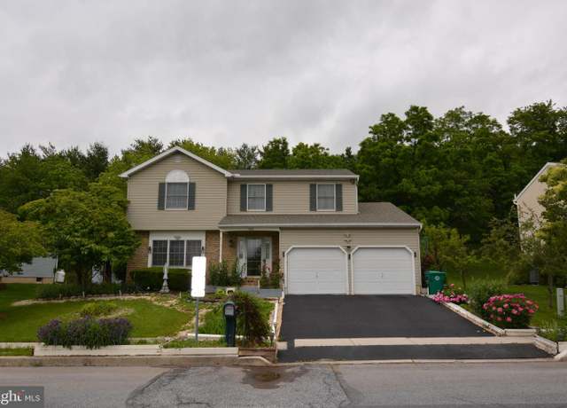 Property at 4522 Mance Dr, Harrisburg, PA 17112, 4 beds, 2.5 baths