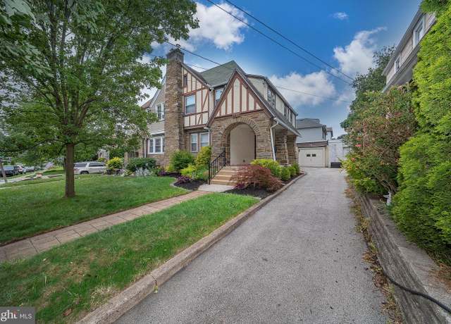 Property at 4613 Woodland Ave, Drexel Hill, PA 19026, 4 beds, 1.5 baths