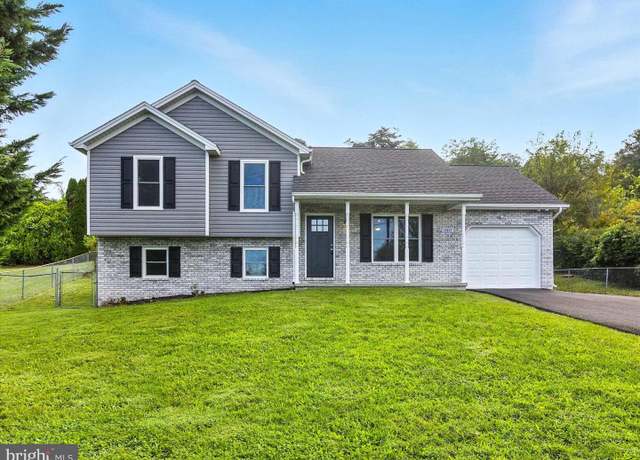 Property at 13872 Lower Edgemont Rd, Waynesboro, PA 17268, 3 beds, 1.5 baths