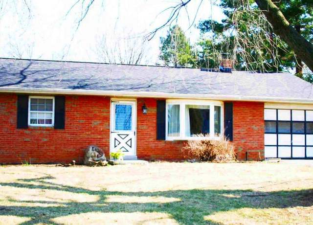 Property at 18 Hilltop Dr, Ephrata, PA 17522, 2 beds, 1 bath
