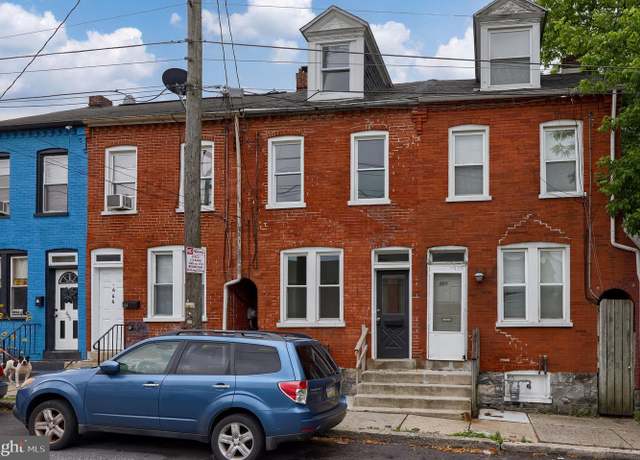 Property at 462 S Christian St, Lancaster, PA 17602, 3 beds, 1 bath