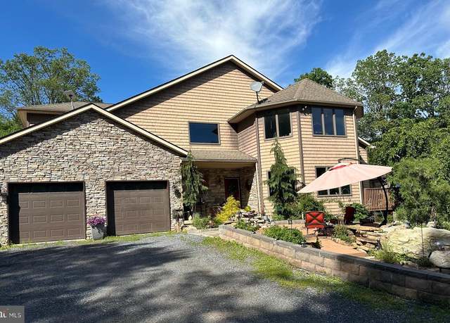 Property at 9127 N Loop Rd, Slatington, PA 18080, 3 beds, 2.5 baths