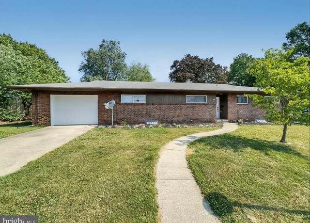 Property at 1699 4th Ave, York, PA 17403, 3 beds, 2 baths