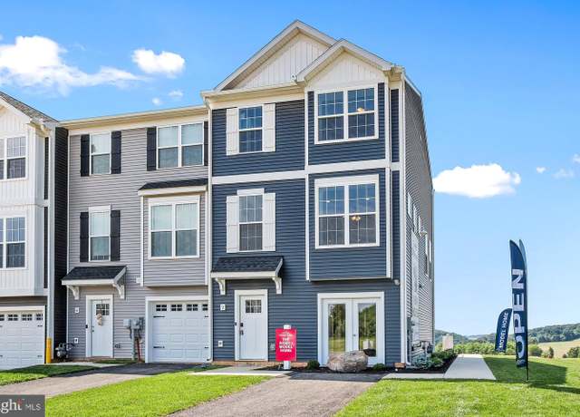 Property at 347 Avon Dr #284, Red Lion, PA 17356, 3 beds, 2.5 baths