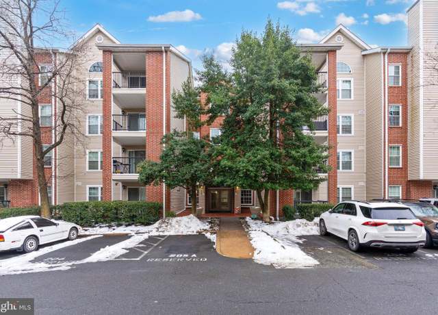 Property at 3311 Wyndham Cir #1199, Alexandria, VA 22302, 1 bed, 1 bath