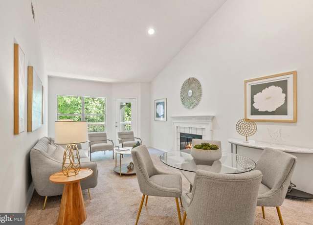 Property at 4400 Helmsford Ln #202, Fairfax, VA 22033, 2 beds, 2 baths