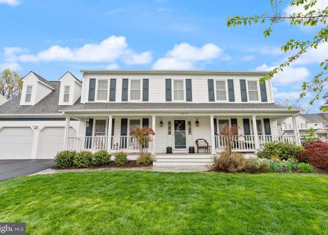 Property at 13613 White Stone Ct, Clifton, VA 20124, 5 beds, 3.5 baths