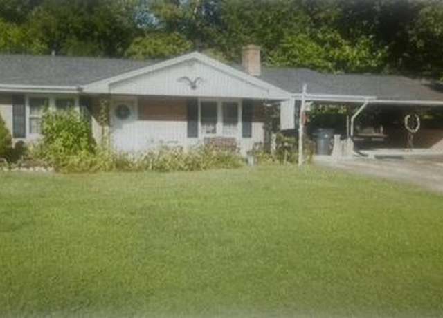 Property at 104 Tahoe Dr, Bassett, VA 24055, 3 beds, 1.5 baths