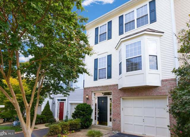 Property at 9435 Silver Meteor Ct, Manassas Park, VA 20111, 3 beds, 3 baths