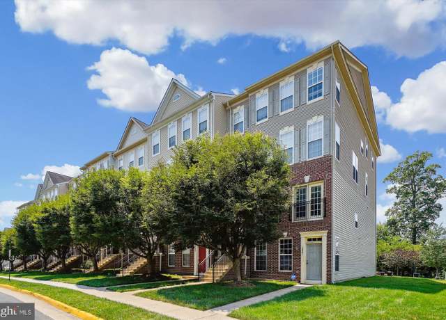 Property at 15551 John Diskin Cir, Woodbridge, VA 22191, 3 beds, 2.5 baths