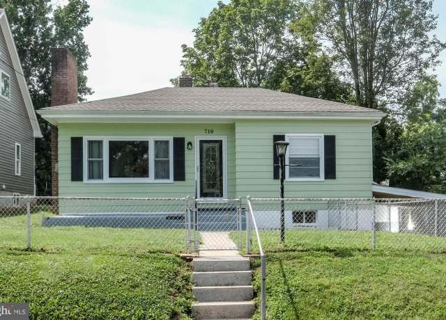 Property at 710 River Dr, Front Royal, VA 22630, 3 beds, 2 baths
