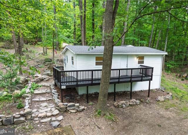 Property at 185 Woodpecker Ln, Harpers Ferry, WV 25425, 2 beds, 1 bath