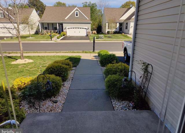 Property at 117 E Clarendon Dr, Smyrna, DE 19977, 2 beds, 2 baths