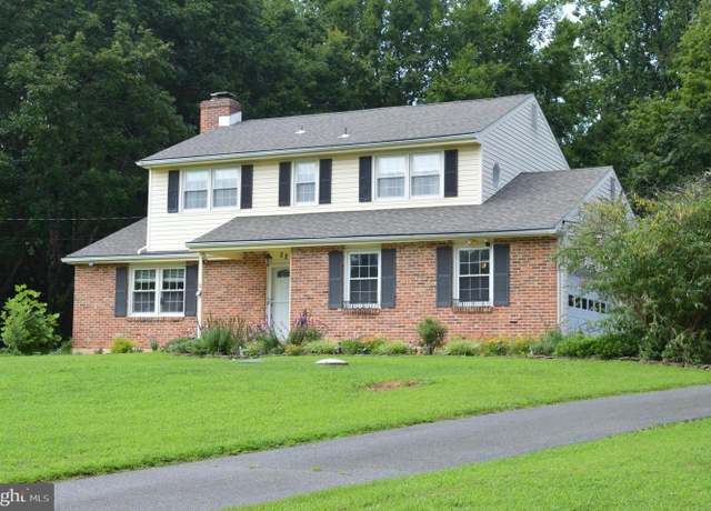 Property at 22 The Horseshoe, Newark, DE 19711, 4 beds, 2.5 baths