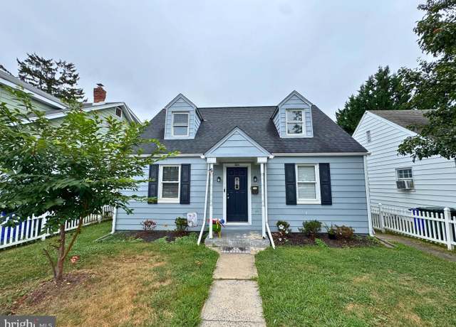 Property at 920 Chestnut St, Hagerstown, MD 21740, 3 beds, 1 bath