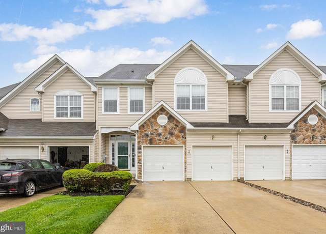 Property at 50 Spyglass Ct, Mount Holly, NJ 08060, 3 beds, 2.5 baths