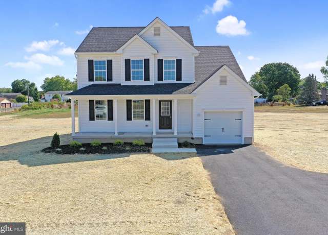 Property at 1114 Linda Ln, Vineland, NJ 08360, 4 beds, 2.5 baths