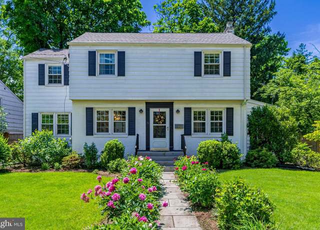 Property at 151 Cedar Ln Ln, Princeton, NJ 08540, 4 beds, 2.5 baths