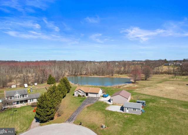 Property at 35 Drew Ln, Littlestown, PA 17340, 3 beds, 2 baths