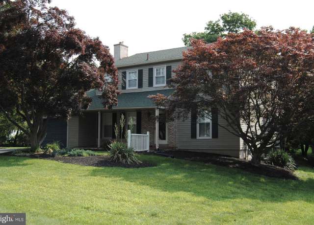 Property at 720 Ross Dr, Langhorne, PA 19053, 4 beds, 3 baths