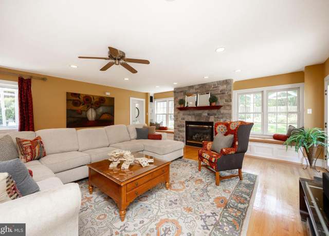 Property at 228 Dean St, West Chester, PA 19382, 5 beds, 5.5 baths