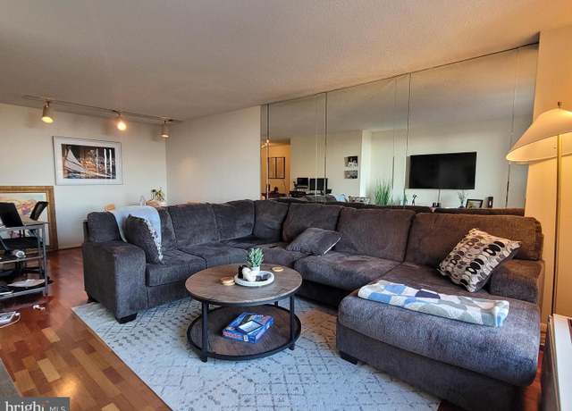 Property at 1420 Locust St Unit 14P, Philadelphia, PA 19102, 1 bed, 1 bath
