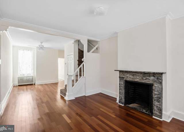Property at 924 N Randolph St, Philadelphia, PA 19123, 3 beds, 1 bath