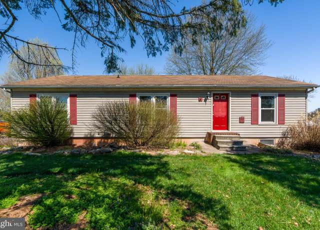 Property at 461 Shelleys Ln, Etters, PA 17319, 3 beds, 2 baths