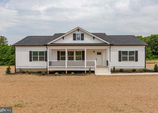 Property at 915 Levi Rd, Green Bay, VA 23942, 3 beds, 2 baths