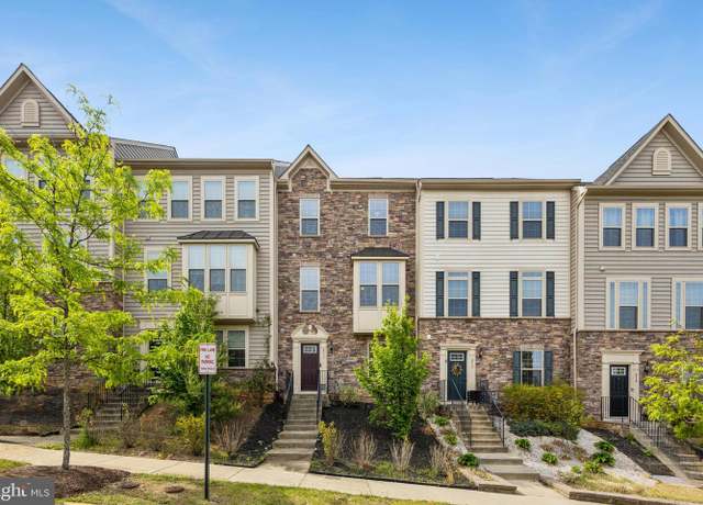 Property at 211 Freesia Ln, Stafford, VA 22554, 3 beds, 3 baths