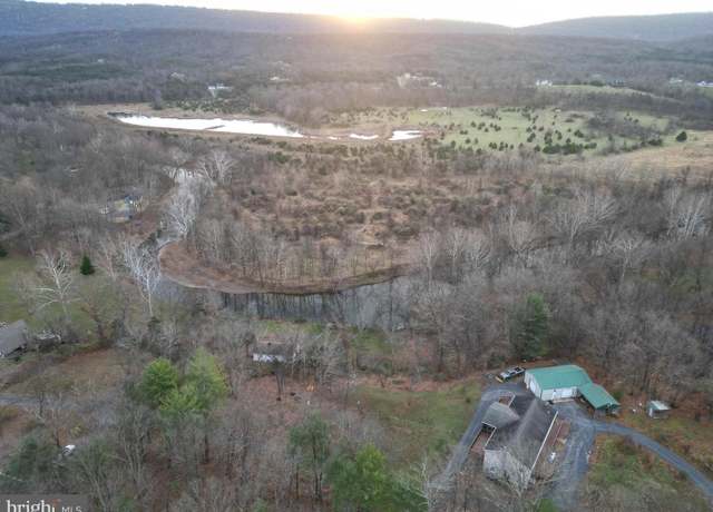 Property at 1041 Puffenburger Ln, Hedgesville, WV 25427, 3 beds, 2 baths