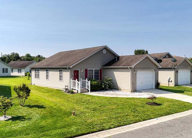 Property at 63 N Planters Ln, Dover, DE 19901, 2 beds, 2 baths