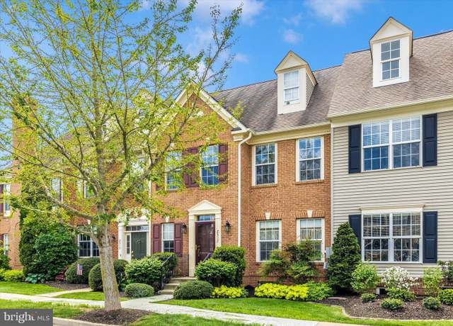 Property at 2517 Island Grove Blvd, Frederick, MD 21701, 3 beds, 3.5 baths