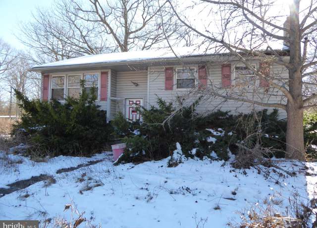 Property at 6709 Battle Ln, Millville, NJ 08332, 3 beds, 1 bath