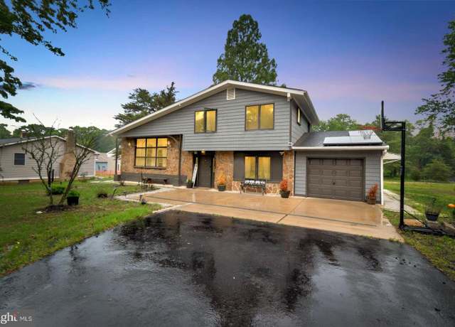 Property at 142 Jackson Rd, Berlin, NJ 08009, 4 beds, 2 baths