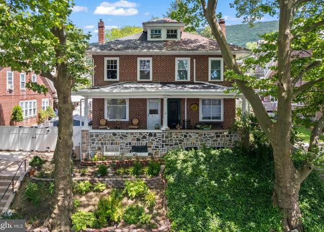 Property at 1511 Palm St, Reading, PA 19604, 3 beds, 1.5 baths