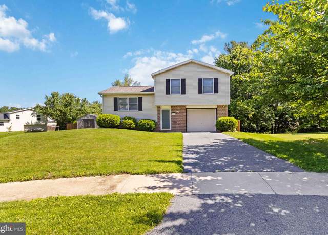 Property at 8892 Mckinley Ct, Hummelstown, PA 17036, 3 beds, 1.5 baths