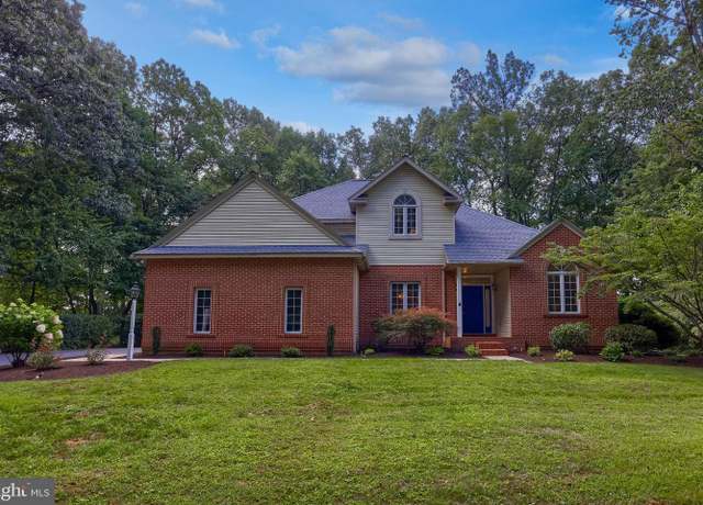 Property at 71 Deerfield Dr, Pequea, PA 17565, 4 beds, 2.5 baths
