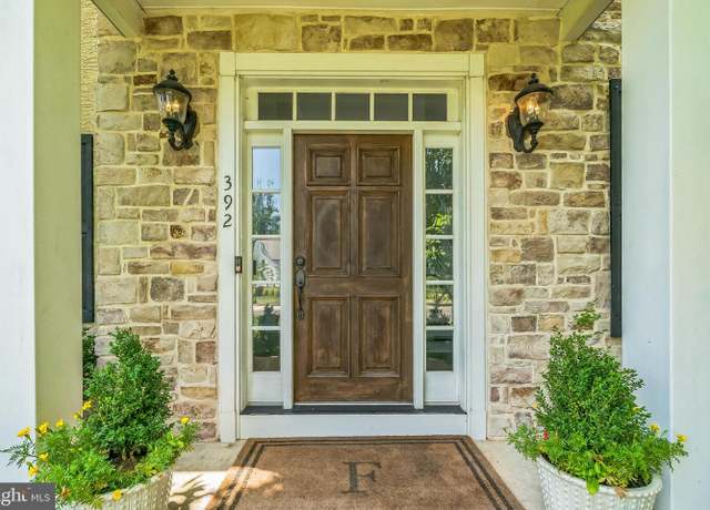 Property at 392 Langberg Ln, Ambler, PA 19002, 4 beds, 2.5 baths