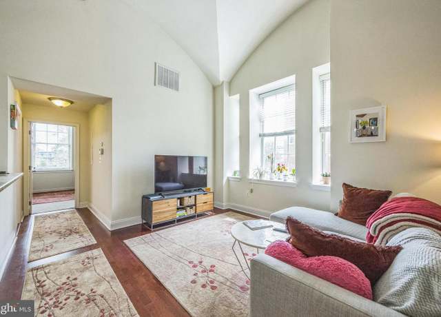Property at 1 Academy Cir #201, Philadelphia, PA 19146, 1 bed, 1 bath