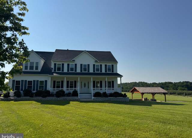 Property at 39351 Rickard Rd, Lovettsville, VA 20180, 5 beds, 3.5 baths