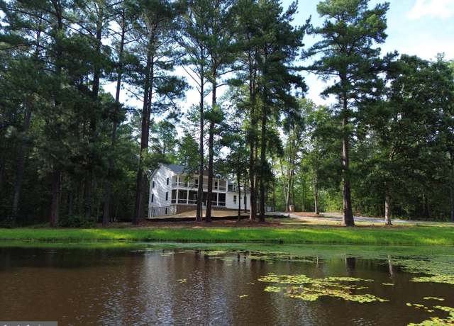Property at 11506 Light Ln, Spotsylvania, VA 22551, 4 beds, 3.5 baths