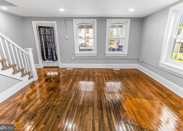 Property at 637 2nd St, Martinsburg, WV 25404, 3 beds, 1.5 baths